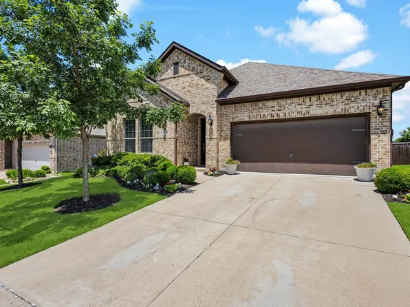 571 McKenna Dr, Fate, TX 75087