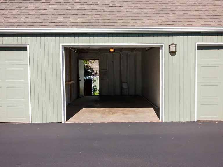 Columbia Crest Townhomes — Photo 5
