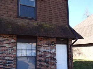1102 Westward Trails Dr, Imperial, MO 63052