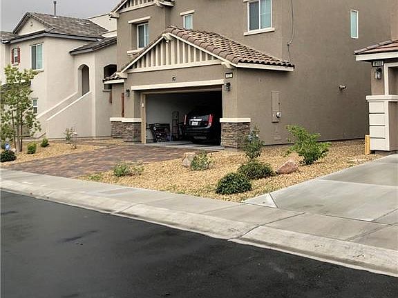2nd image of 8101 Ancient Oaks Ave