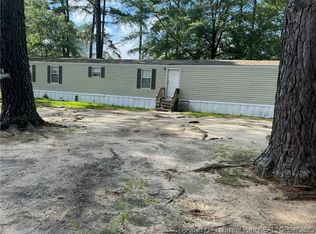 21421 Bridle Path Dr, Laurinburg, NC 28352