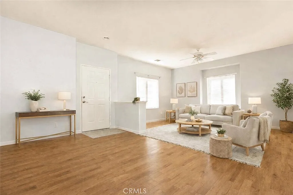2 bed, 1035 sqft, $2,150 — Photo 2