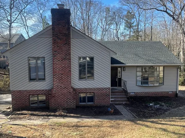 8253 Skirmish Ln, Mechanicsville, VA 23111