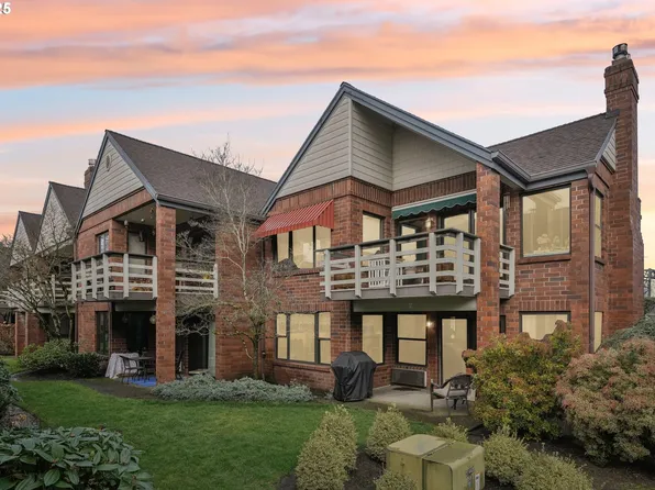14859 NE Sacramento St Unit 129, Portland, OR 97230