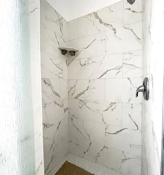 935 N Alfred St #5 — Photo 11