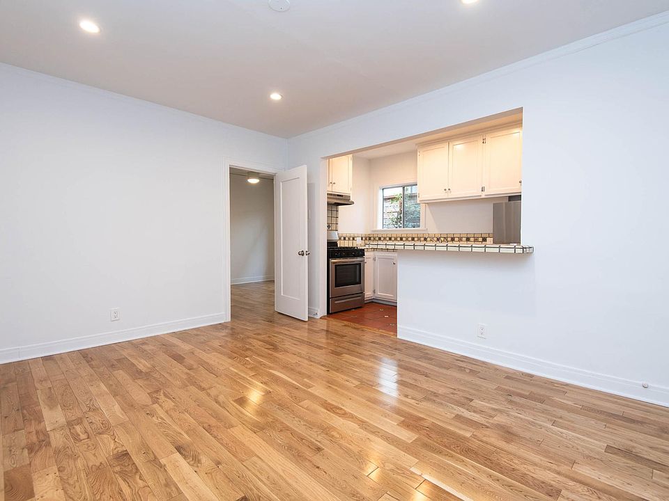 1st image of 526 N Alta Vista Blvd #1