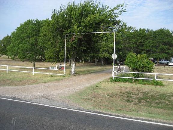 5th image of 13278 Fm Road 1895