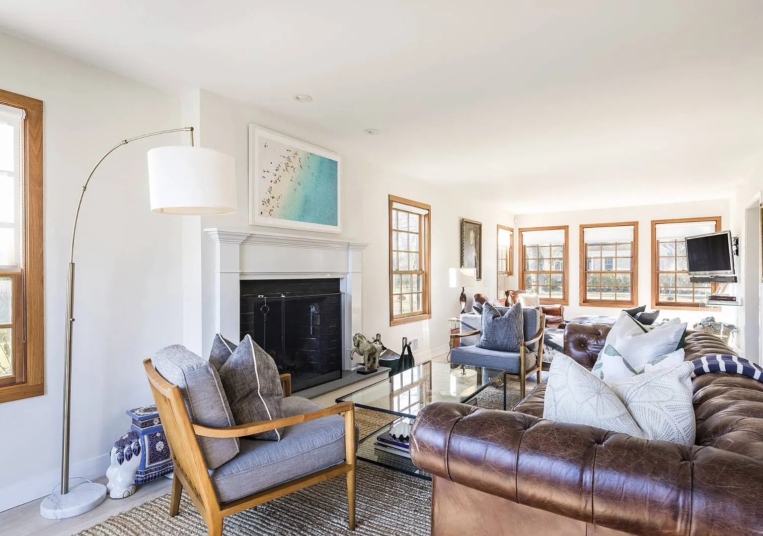 Charming Renovation in Southampton Village — Photo 3