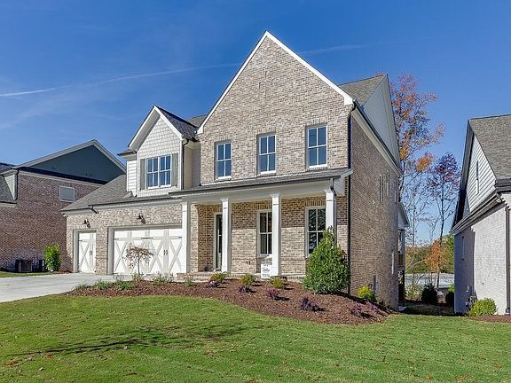 2nd image of 452 Thunder Rd