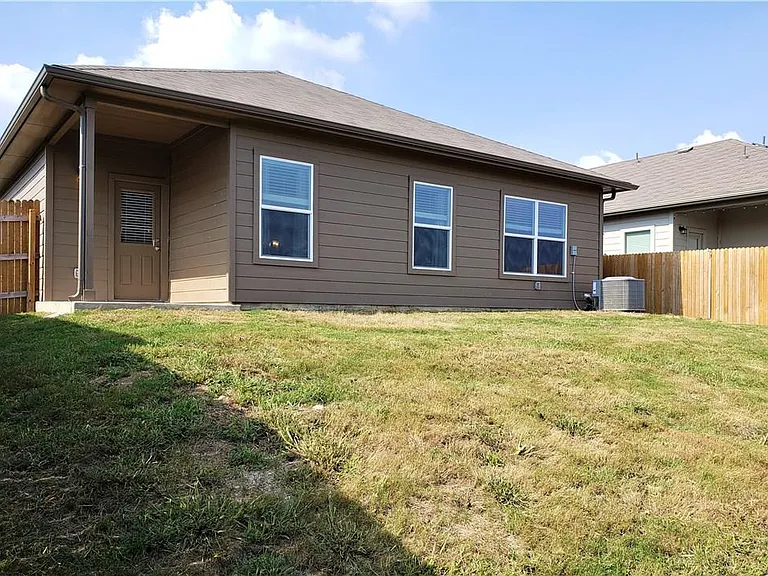 9714 Baden Ln — Photo 29