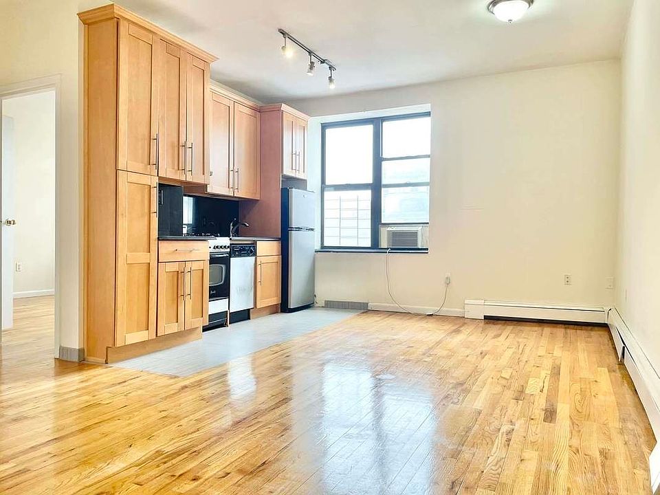 1st image of 333 E 108th St APT 6A