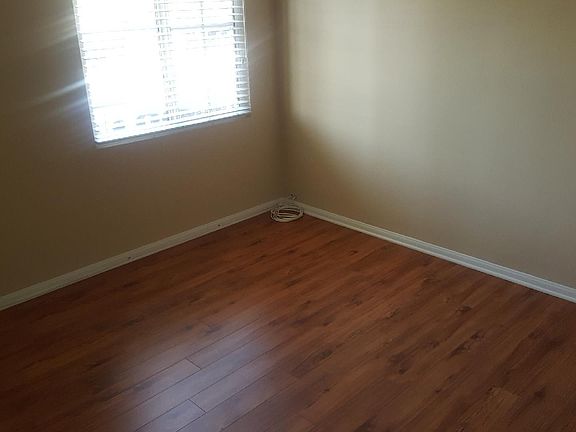 5th image of 12 E Colorado Blvd APT B
