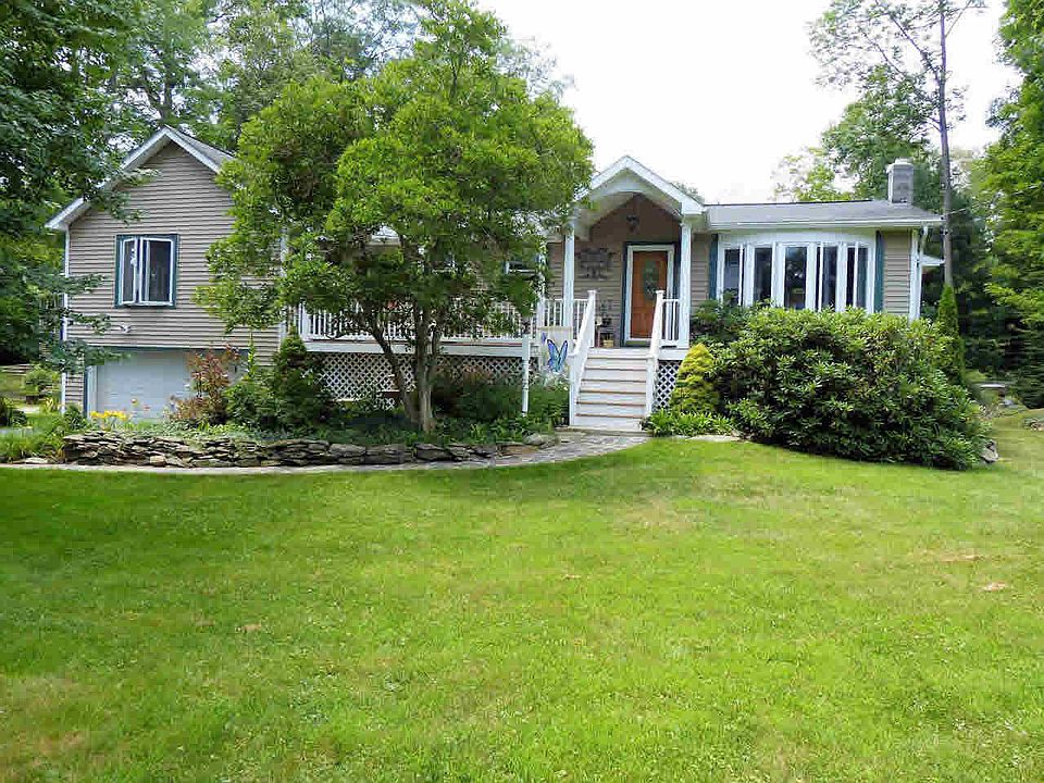 1st image of 22 Shaker Ln