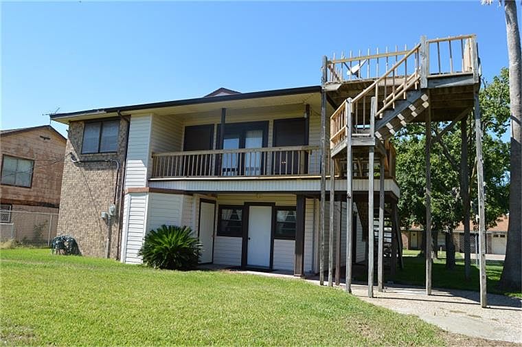 1st image of 7816 Bayside Dr