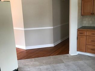 2 Oakwood Ave, Taylors, SC 29687