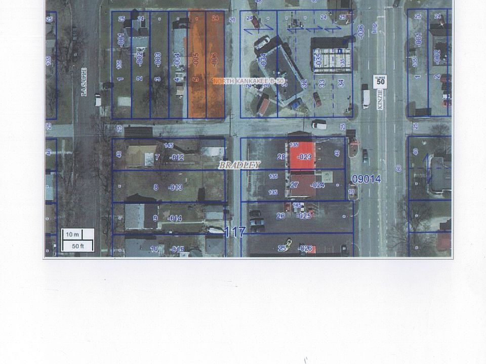 2nd image of 842 E Broadway St