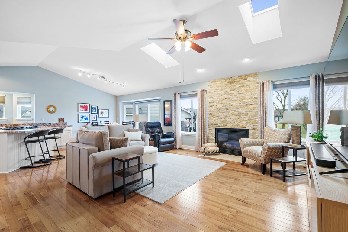 next background image