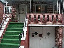 Garden Apt Ent under stairs