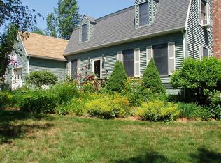 286 N Silver Ln, Sunderland, MA 01375