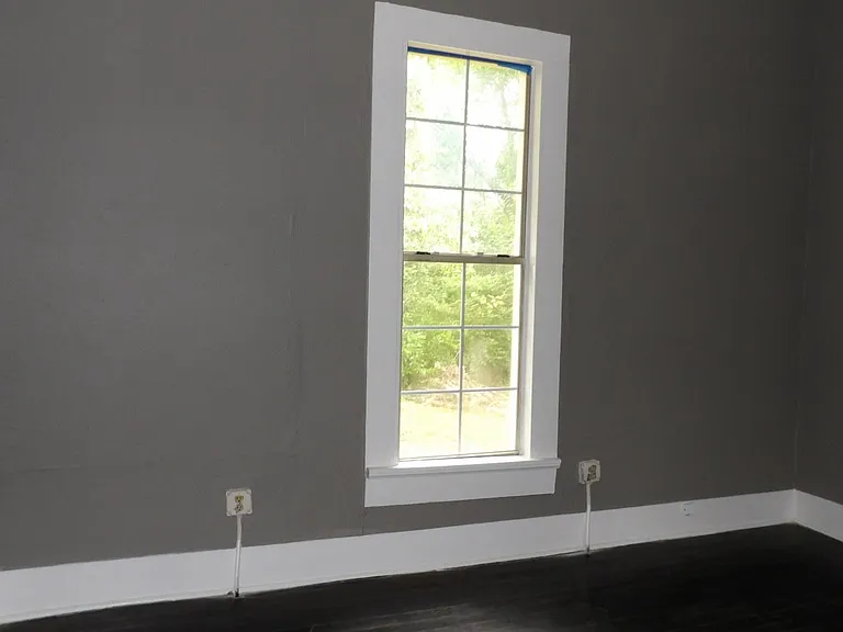 115 Ryan Dr — Photo 5