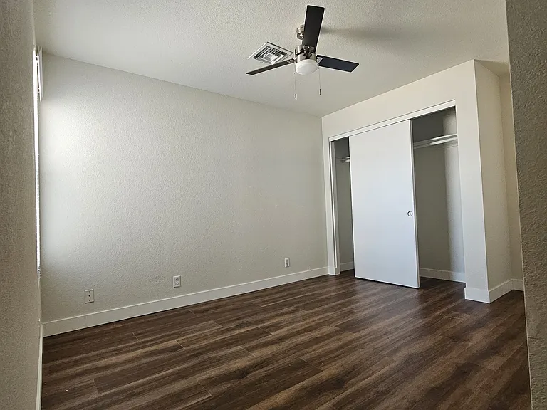 Truckee Dr — Photo 8