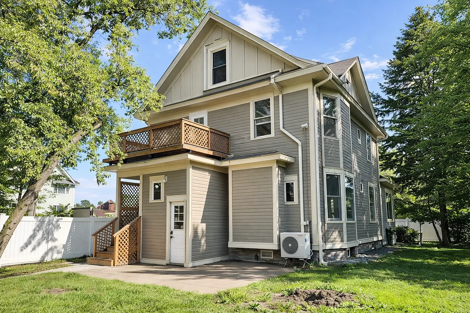 6 bed, $4,000 — Photo 2