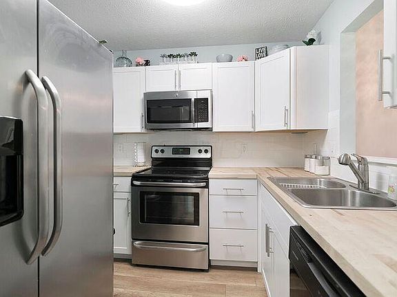 5th image of 5690 Palos Ln