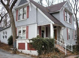 686 Oakwood Ave, Saint Louis, MO 63119