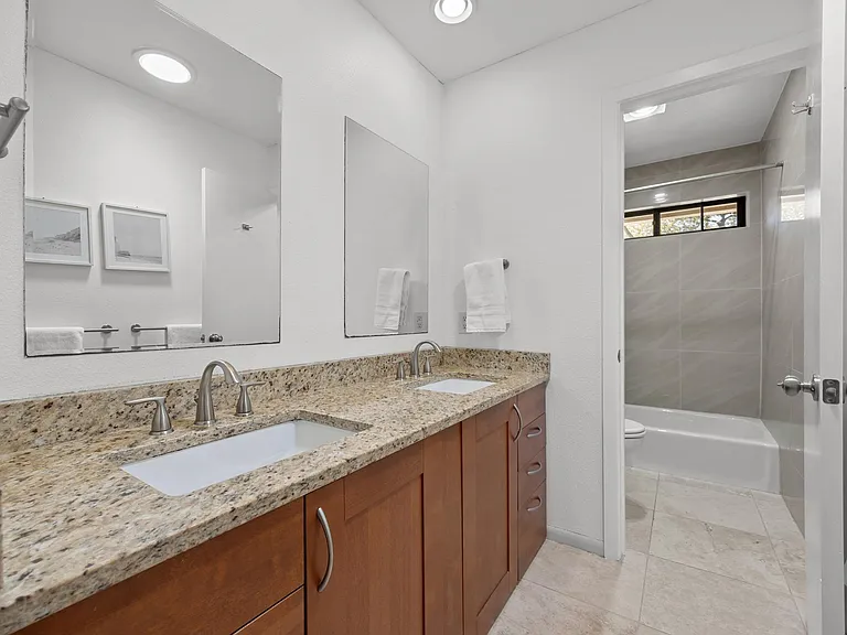 11532 Spicewood Pkwy — Photo 11