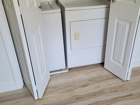 5th image of 353 1/2 N 500 E