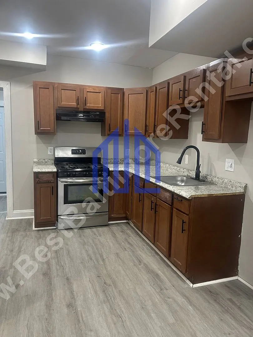 Spacious 3-Bedroom, 1.5-Bath Baltimore Home 1823 Ramsay St — Photo 4