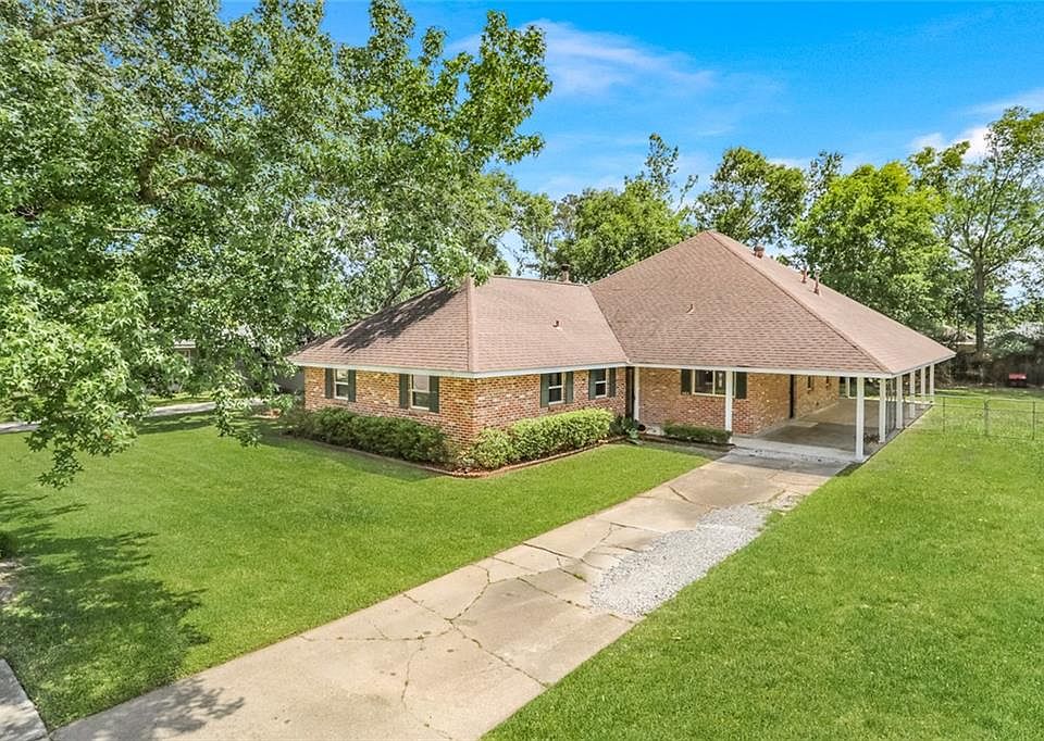 1st image of 485 Cumberland Dr