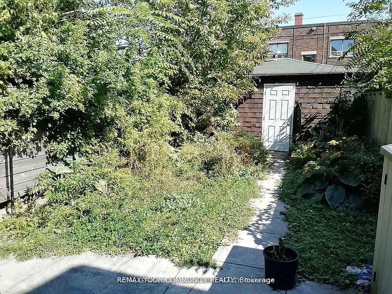761 Markham St #BASEMENT — Photo 16