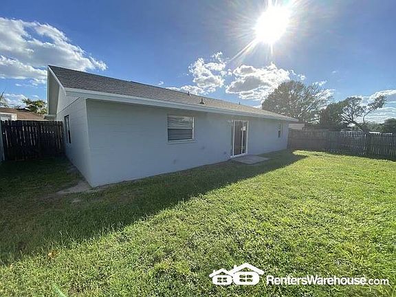 3rd image of 724 Spicewood Dr