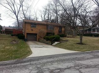 221 Santa Fe Dr, Bethel Park, PA 15102