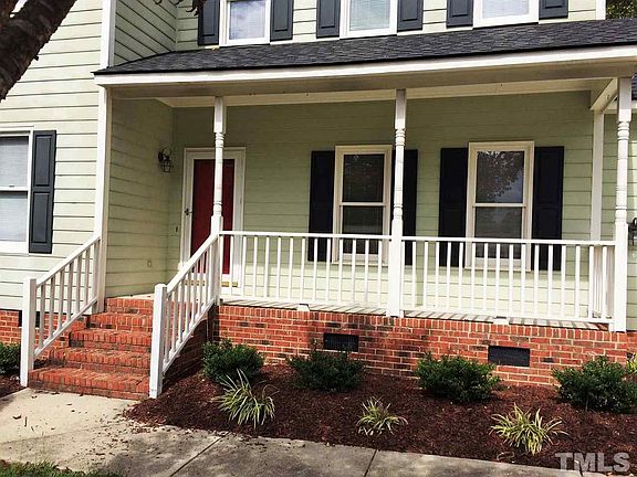 4th image of 66 Brookwood Dr