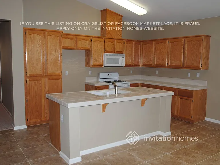 1755 Waterfall Dr — Photo 3