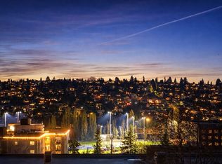 3015 14th Ave W APT 2, Seattle, WA 98119