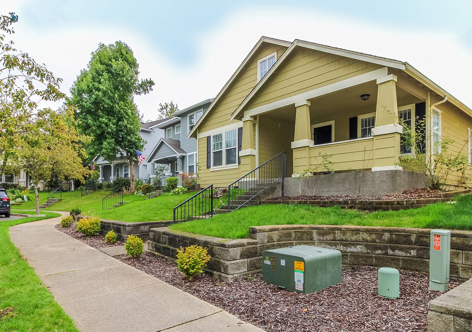 Desirable DuPont Rambler with AC-1461 Montgomery St — Photo 2