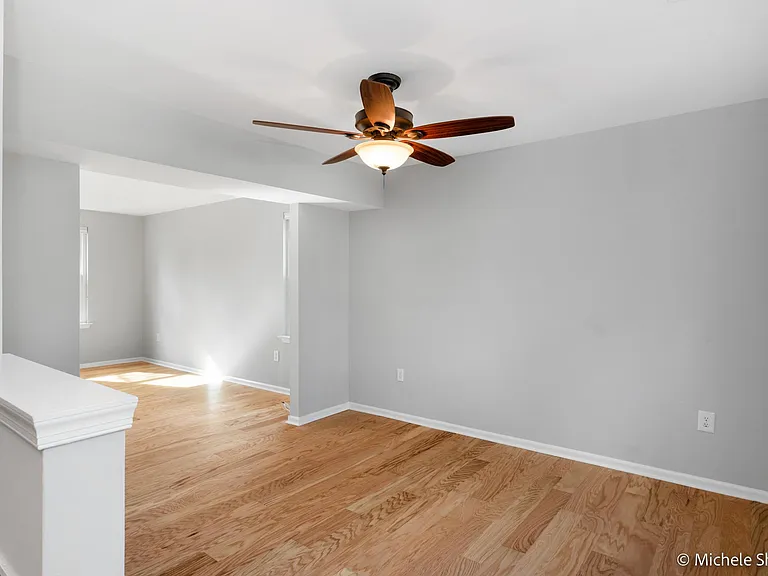 272 Yale Ct — Photo 26