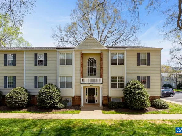 1232 Villa Ln Unit D, Charlottesville, VA 22903