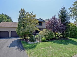 19 Wyett Ln, Marlboro, NJ 07746