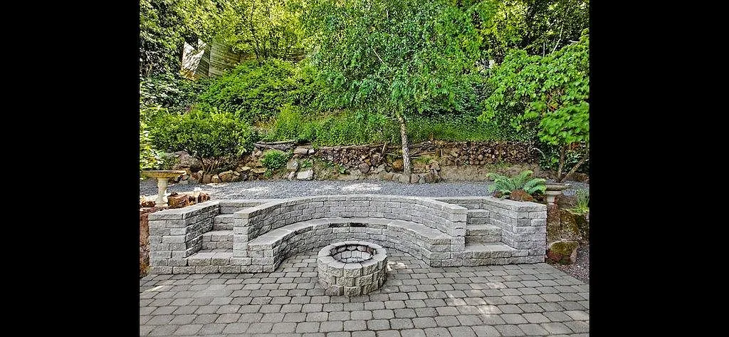 Building Photo - 2712 NE 92nd Ave