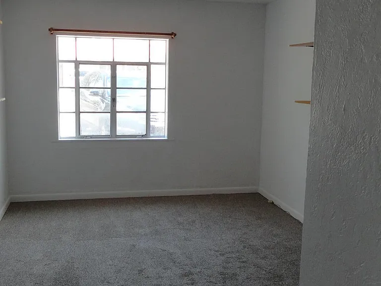 725 Carlisle Blvd NE — Photo 14