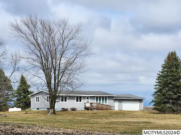 12382 230th St, Mason City, IA 50401