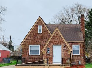 920 Clifton Blvd, Toledo, OH 43607