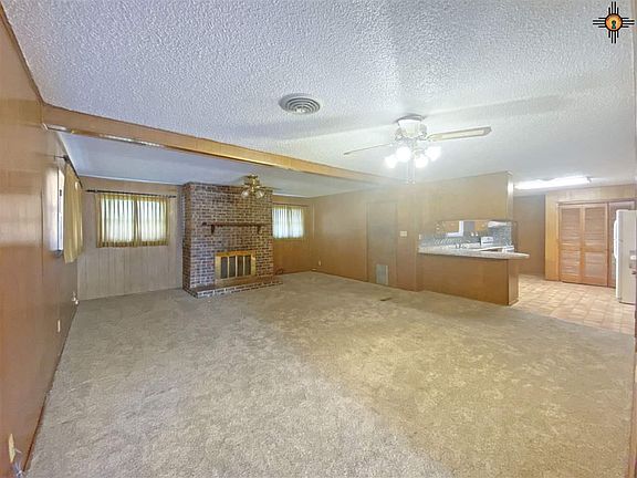 4th image of 220 W Saint Anne Pl