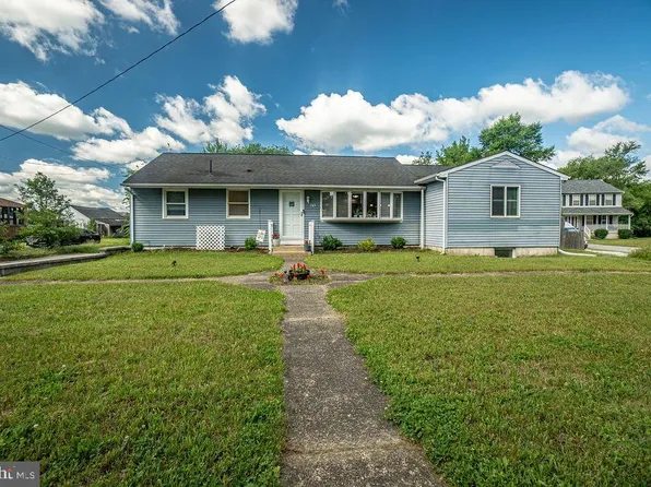 705 Watsontown Rd, Berlin, NJ 08009