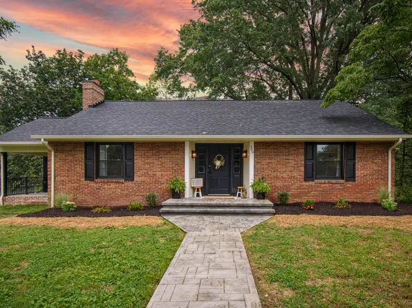 309 Dunton Dr, Blacksburg, VA 24060
