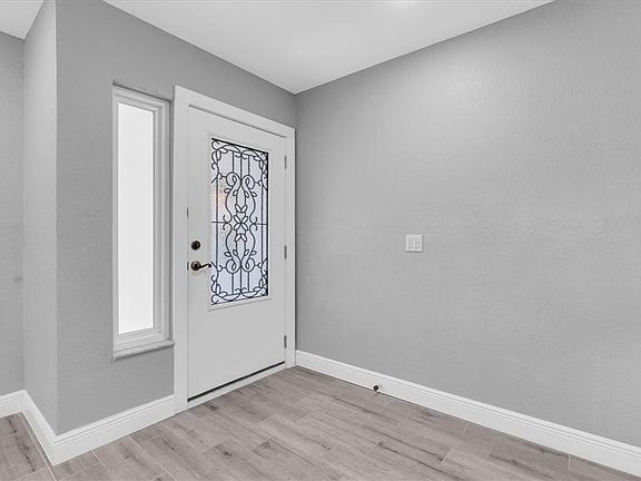 2nd image of 5619 DENVER STREET NE